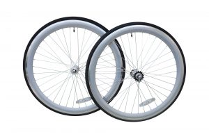 Ruote Silver Bici ruote nere profilo 35 mm. Complete di copertoni.